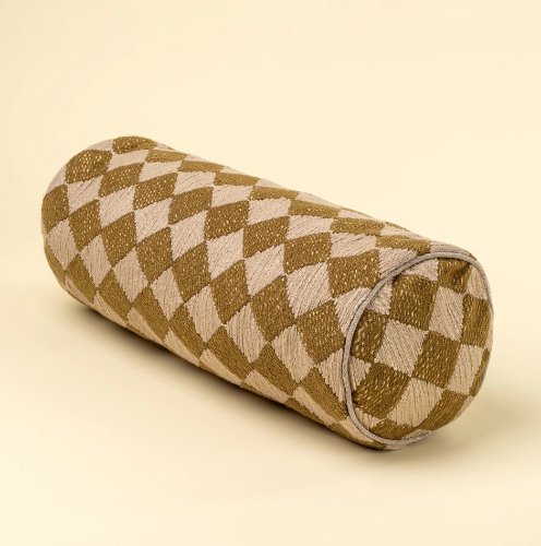 IN8848 - Textured Check Bolster