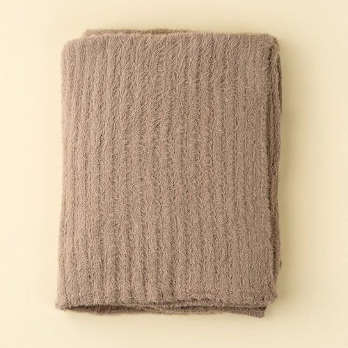 IN8186 - Snug Throw, Tuffet 